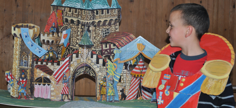 An entire universe made from cardboard 